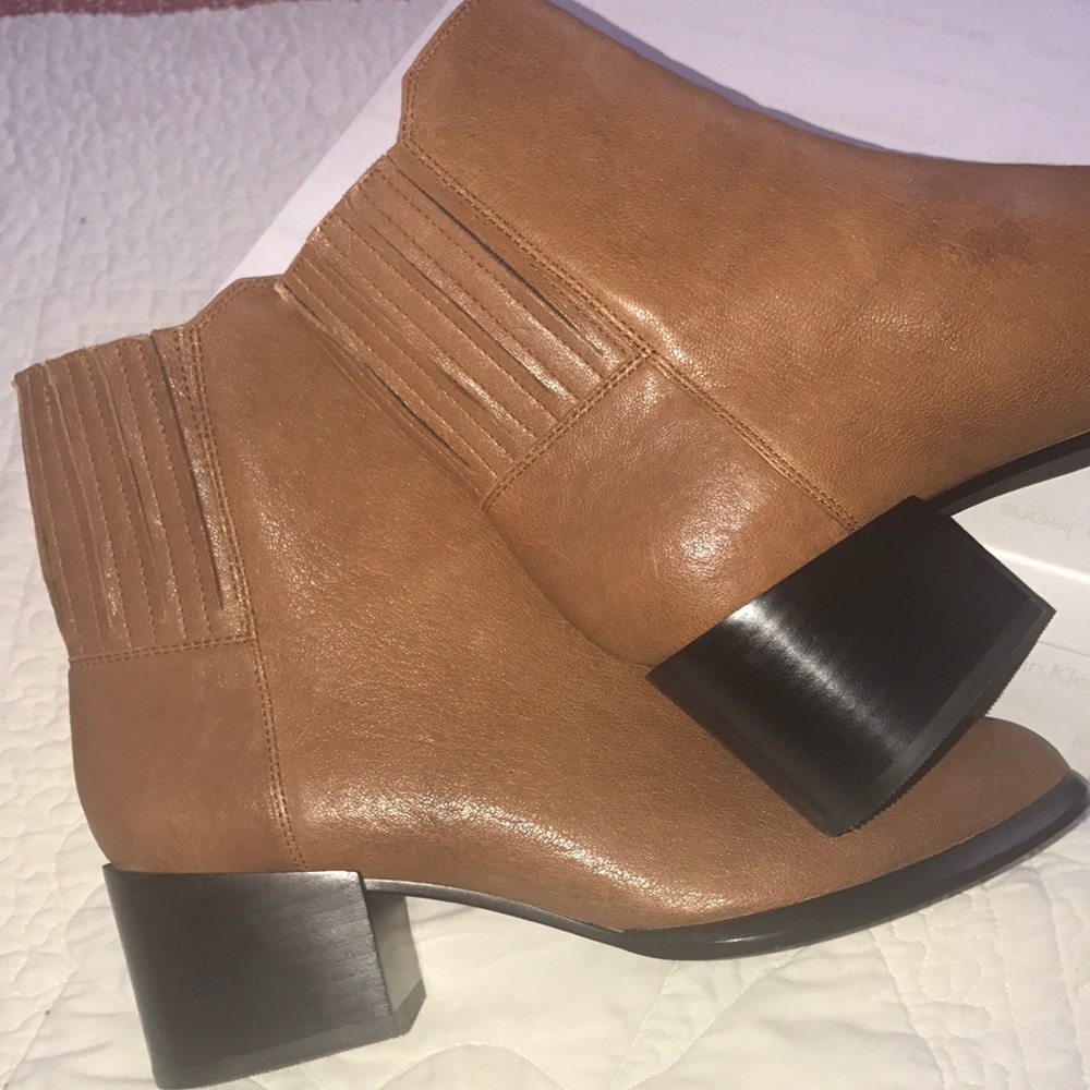 Calvin Klein Booties 🌻 - Picture 1 of 8